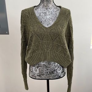 Olive green cropped v neck knit sweater -express- size s/m